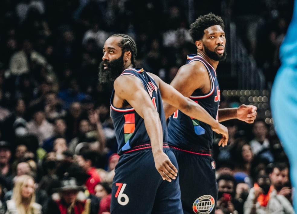 亚冠转会期走向成谜，勒沃库森状态回暖，质疑声仍在，更衣室氛围转暖(勒沃库森开局42场不败)-ayx