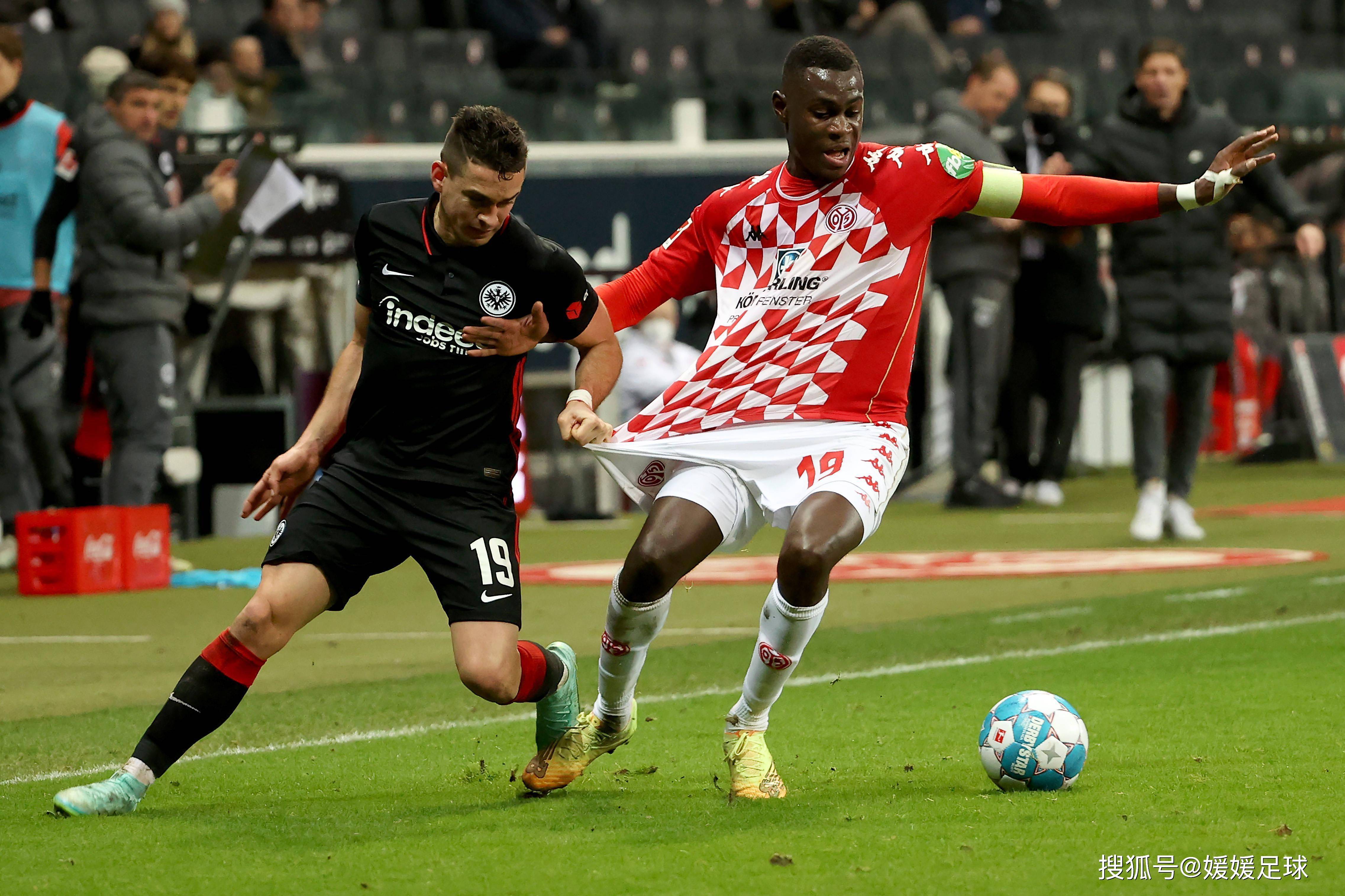 转折点！斯图加特门线救险；德甲国际比赛日攻防权衡；压力陡增；身体对抗强度拉满-ayx