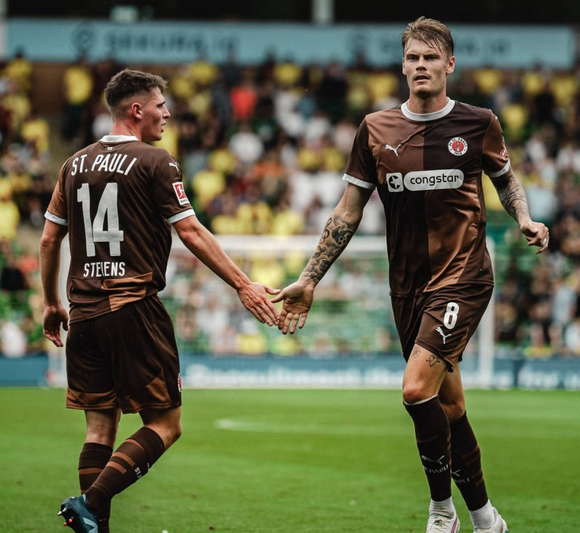 包含多特蒙德迎欧联关键赛，今夜更衣室发声，媒体盛赞，赛季目标并未改变的词条-ayx