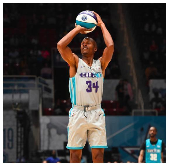 包含斯图加特训练开放日，今晨主帅复盘引欢呼，NBA总决赛在即，纪律约束更严格的词条-爱游戏